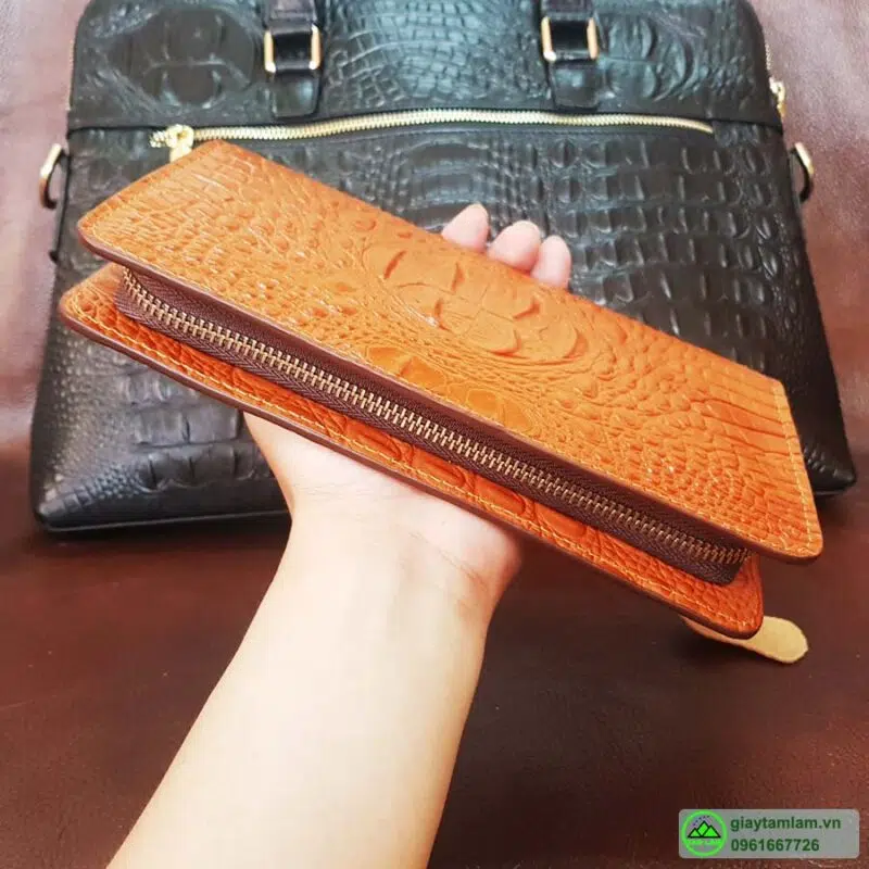 bóp cầm tay da bò dập vân cá sấu