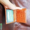Ví nam đứng da bò dập vân cá sấu